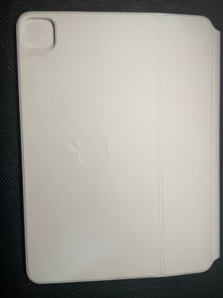 Magic Keyboard A2261 y Apple Pencil A3085 USB-C