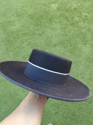 Sombrero ala ancha