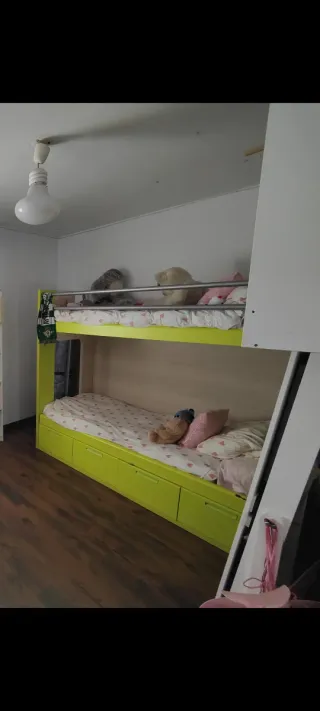 Litera juvenil color verde con cajones