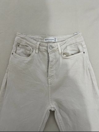 Pantalón ancho color crema