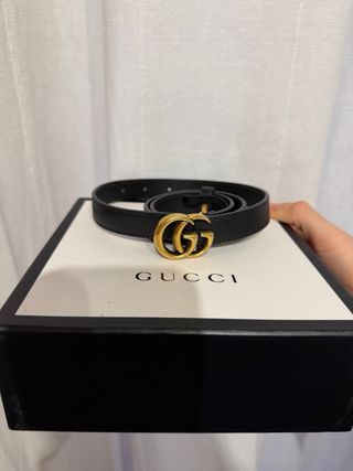 Cinturón Gucci GG Negro Dorado