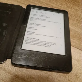 Kindle 7ª gen. con funda negra