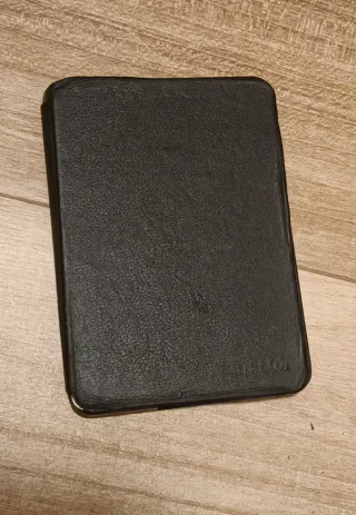 Kindle 7ª gen. con funda negra