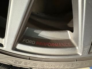 Llantas Ford Performance 18 (4 unidades)