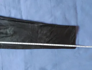 Leggings efecto piel Bershka Talla M