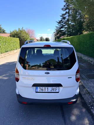 Ford Tourneo Courier 2016