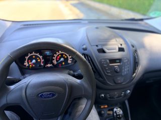 Ford Tourneo Courier 2016