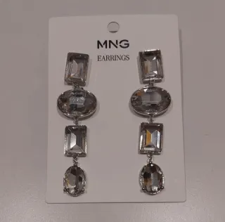 Pendientes colgantes plateados con cristales