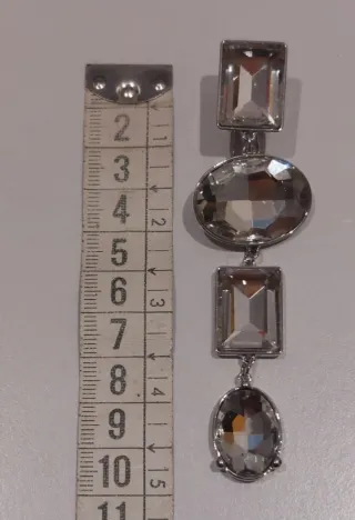 Pendientes colgantes plateados con cristales