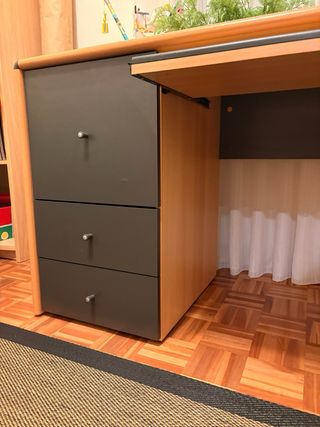 Mesa de oficina madera y metal