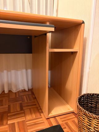 Mesa de oficina madera y metal