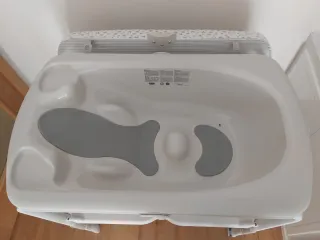 Bañera cambiador de Jane. Modelo Flip.