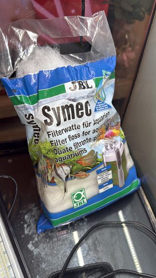 Acuario Negro y Transparente