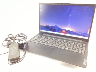 pc portatil lenovo 83a1
