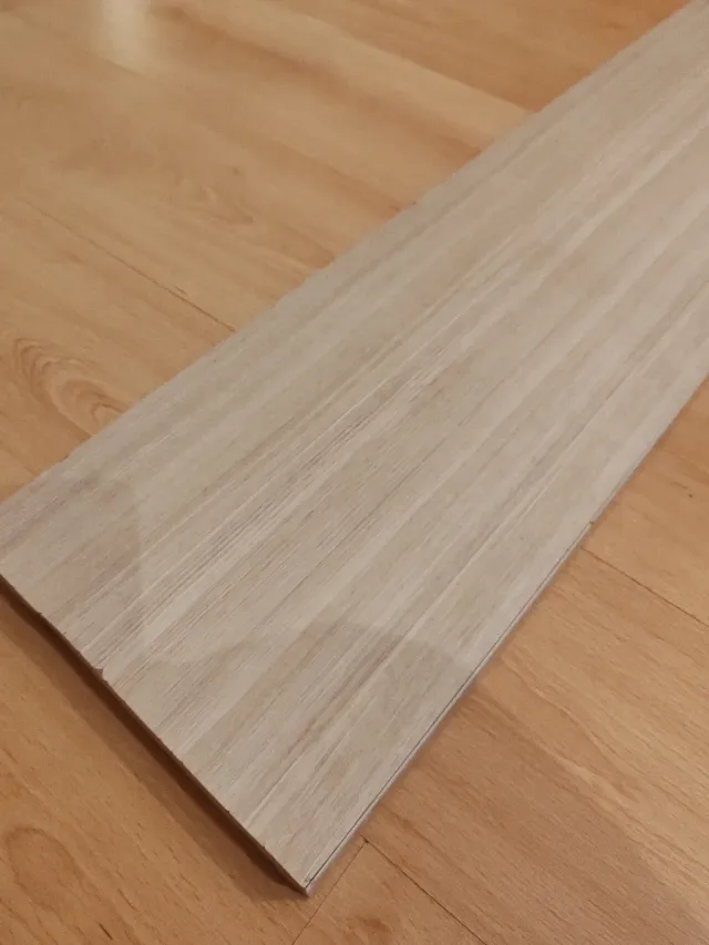 Estantería de madera