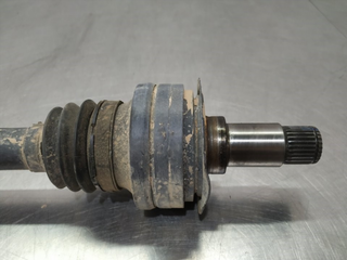 TRANSMISION TRASERA IZQUIERDA MERCEDES-BENZ CLASE