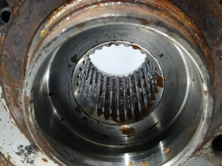 MANGUETA DELANTERA IZQUIERDA MITSUBISHI COLT CZ3