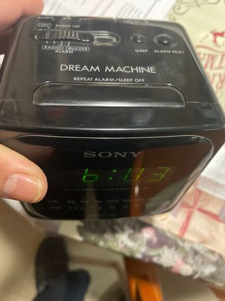 Radio reloj Despertador Digital Sony ICF-C120