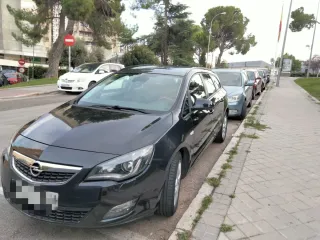 Opel Astra 2012