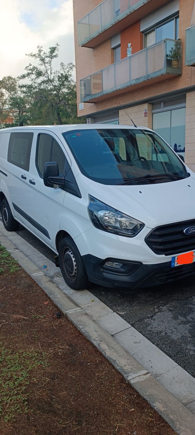 Ford Transit Custom 2018 doble cabina - foto 1