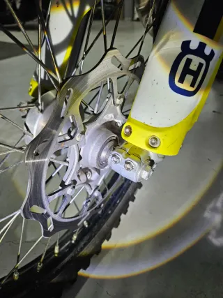 Husqvarna TE 300i Enduro Moto de Nov.2020