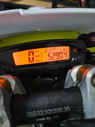 Husqvarna TE 300i Enduro Moto de Nov.2020