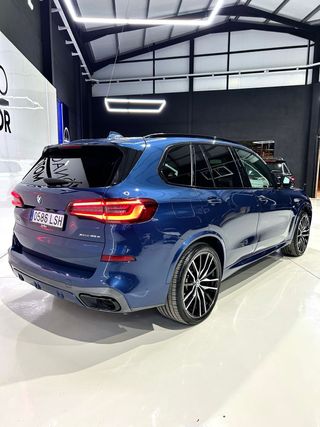 BMW X5 2021