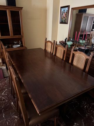 Mesa comedor y 6 sillas madera oscura