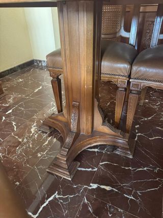 Mesa comedor y 6 sillas madera oscura