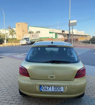 Peugeot 307 2004