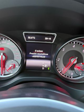 Mercedes-Benz GLA 2014