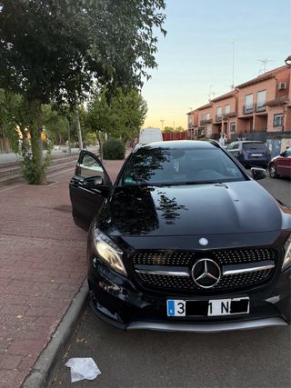 Mercedes-Benz GLA 2014