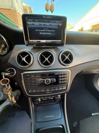 Mercedes-Benz GLA 2014