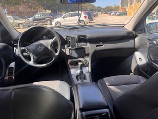 Mercedes-Benz Clase C 2004