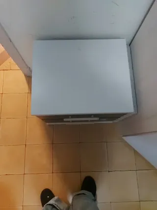 Comodino con 2 cassetti