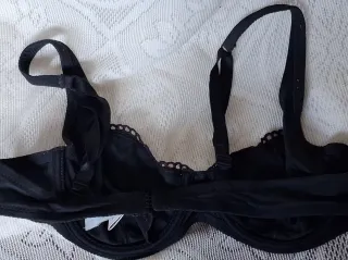 Sujetador Rosy bordado floral 90B