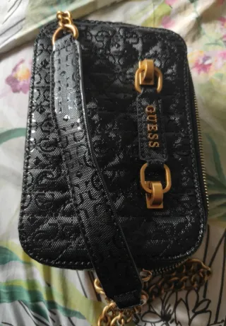 Borsa Guess Aveta Camera Bag nera