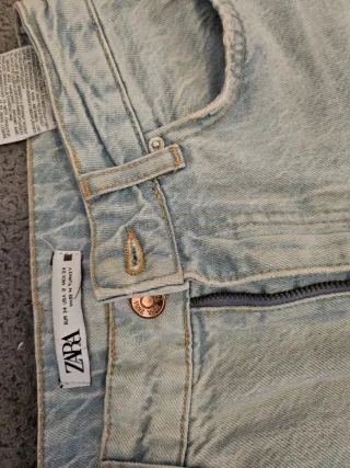 Jeans Zara chiari.buon prezzo no sconti