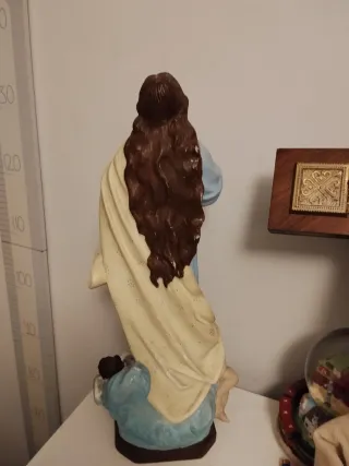 Figura Inmaculada Concepción con ángeles