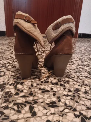 Botines marrones con forro de borreguito