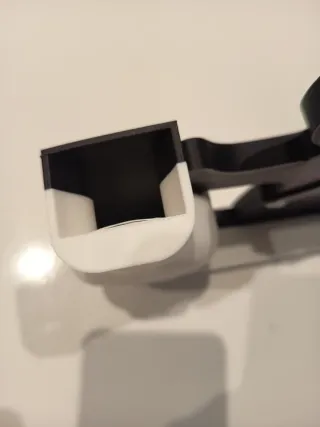 Figura gato negro con jarrón blanco