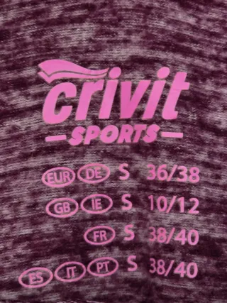 Sudadera con capucha y detalles rosas