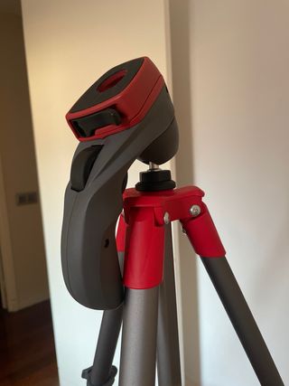 Trípode Manfrotto MK Compacto Gris y Rojo
