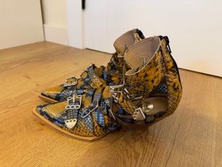 Botines RAS Piel Serpiente Talla 39