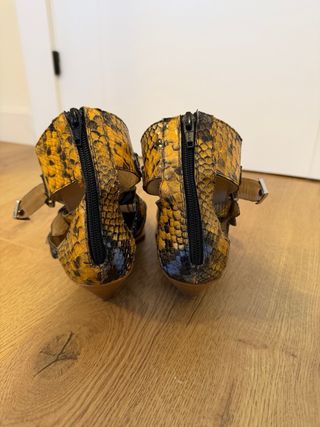 Botines RAS Piel Serpiente Talla 39