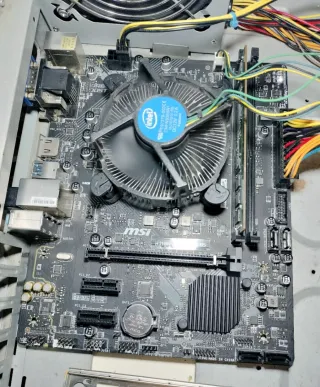 Placa Base MSI H310M + i5 9400 + 8GB DDR4