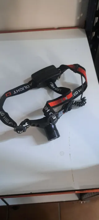 Linterna frontal LED