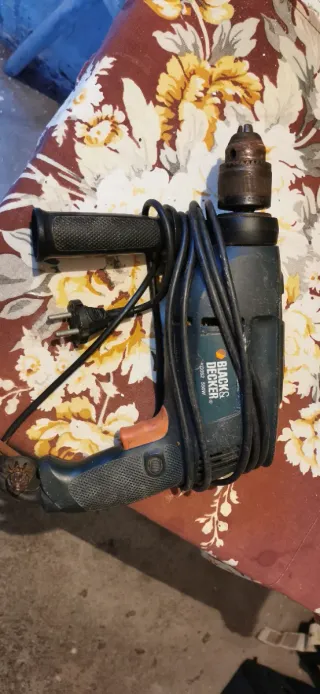 Taladro Black & Decker 550W