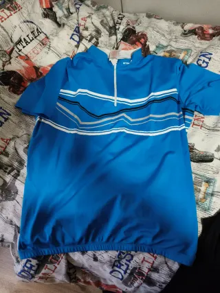Camiseta de ciclismo azul
