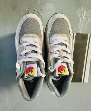 Zapatillas Abarth Grises y Blancas